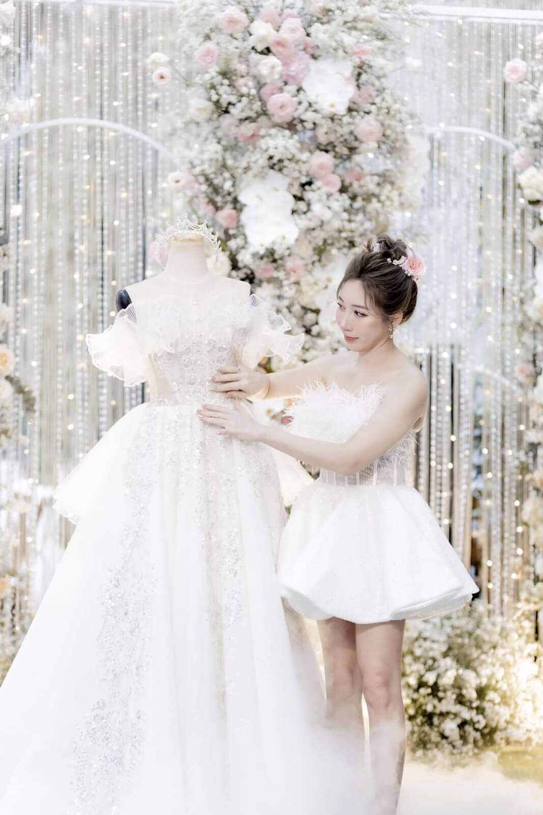 Nicole Bridal - Váy cưới ngắn hình 7