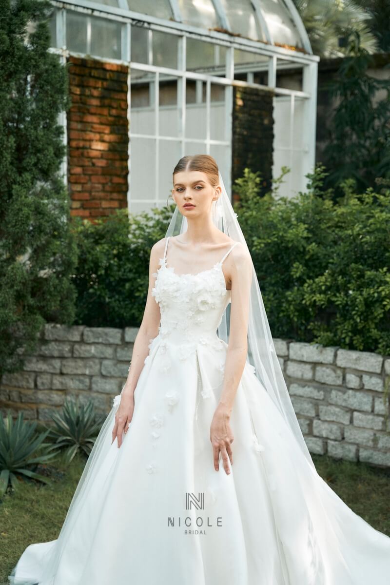 simple wedding dress 3