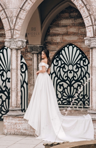 Váy cưới dáng chữ A Belle (19LA307)