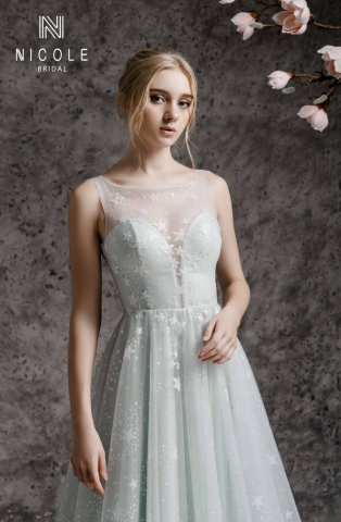 Váy cưới dáng suông AQUA (19PS601)