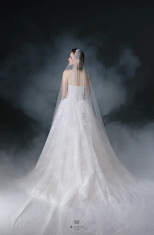 Ellen - 26LP209
