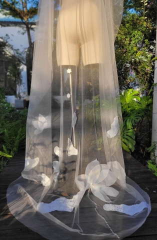 Lúp váy cưới Hoa Laser 004 (VEIL004)