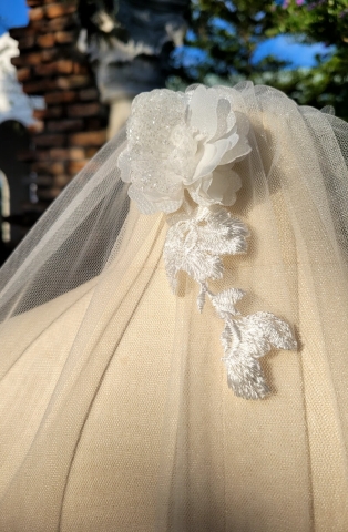 Lúp váy cưới Ren hoa 3D 005 (VEIL005)