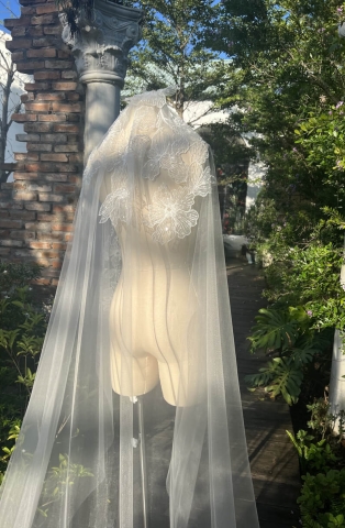 Lúp váy cưới Ren kim tuyến 008 (VEIL008)