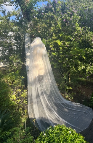 Lúp váy cưới Ren kim tuyến 008 (VEIL008)