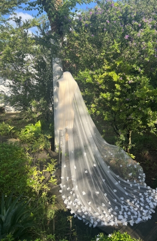Lúp váy cưới Hoa 3D 009 (VEIL009)
