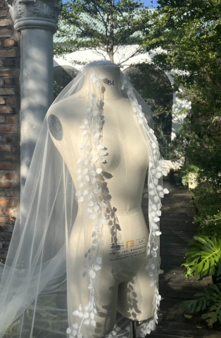 Lúp váy cưới ren Hoa 010 (VEIL010)