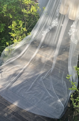 Lúp váy cưới ren Hoa 010 (VEIL010)