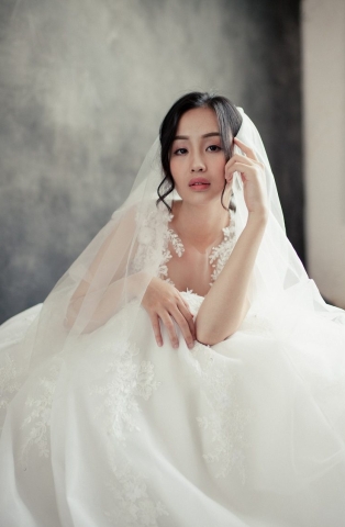 Váy cưới công chúa Rose