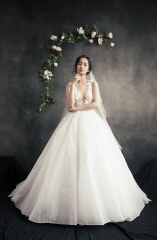 Váy cưới công chúa Rose