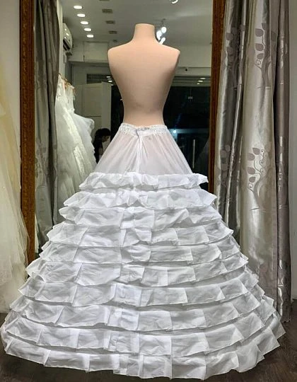 Tùng Váy Cưới Là Gì? Các Loại Tùng Váy Cưới