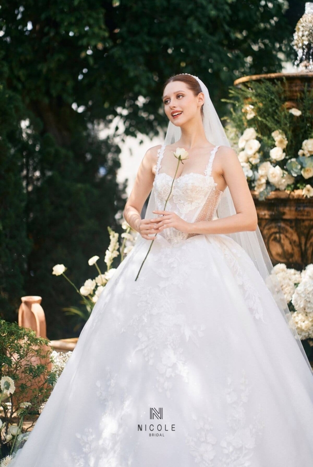 ALINA (24LP102)
