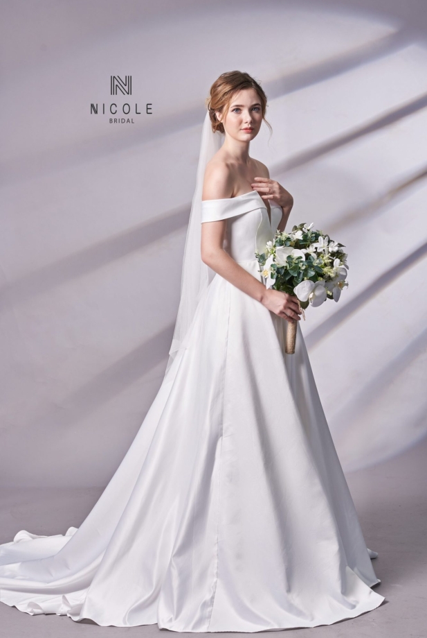 Váy cưới dáng chữ A Alice (18PA404)