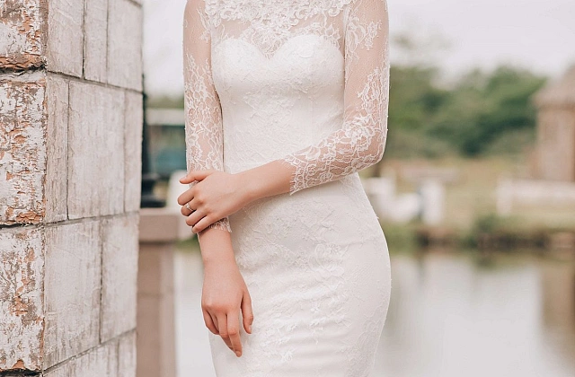 Top 20+ mẫu váy cưới tay dài đẹp nhất mùa cưới 2026