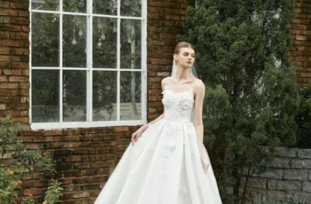 EMMA Classic Wedding Dress | Nicole Bridal