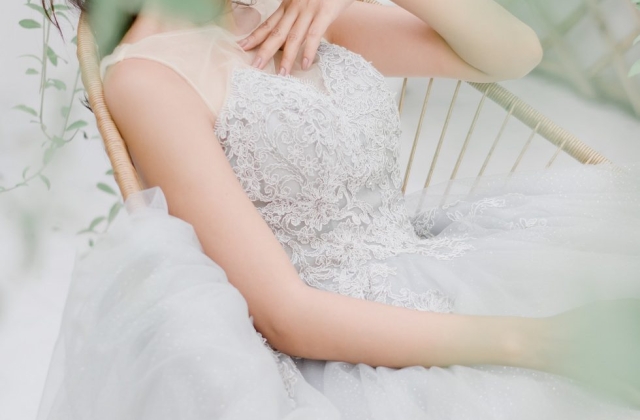 The Difference Between Tailors, Dressmakers, Seamstresses?