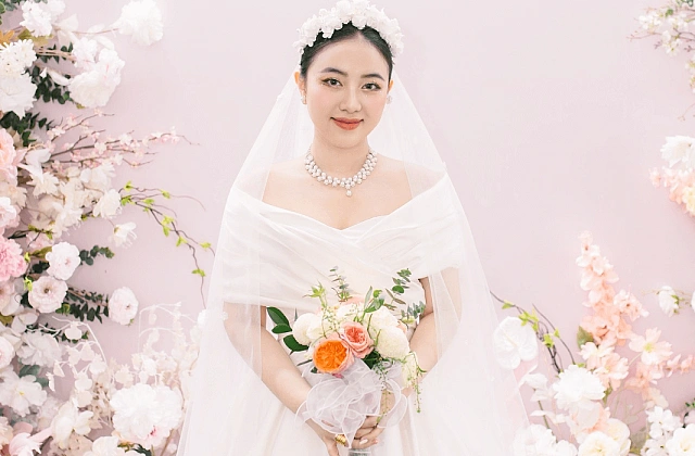 Purchasing a ready-made designer wedding dress - Things to consider
