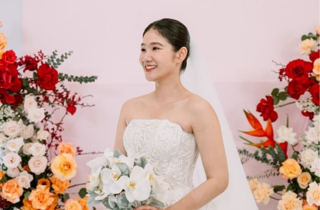 Bride: Khanh Nhi