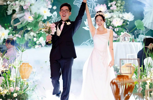Bride Vi Koi Nguyen and minimalist beauty for her big day