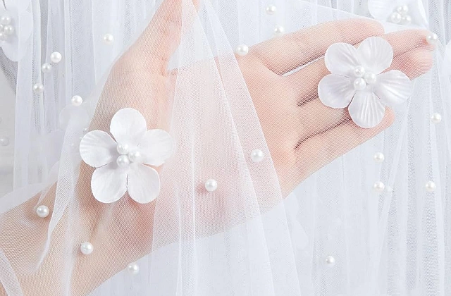 Kinh nghiệm chọn chất liệu làm lúp cưới tại nhà