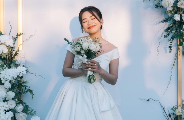 TUYỂN DỤNG NHÂN VIÊN THỜI TRANG CƯỚI - NICOLEBRIDAL
