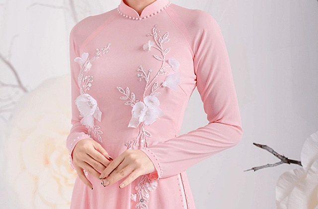 Cách chọn áo dài cưới cho cô dâu bầu che bụng