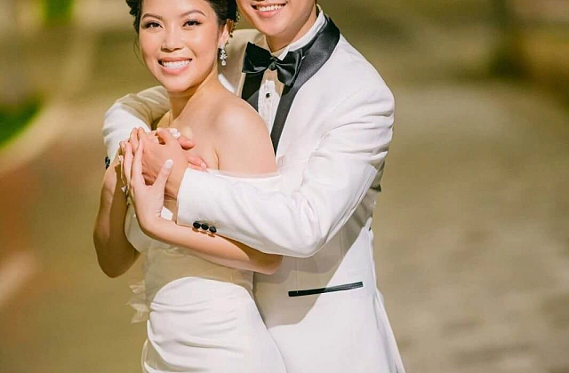 The journey of tailoring 2 minimalist wedding dresses for Anh Le