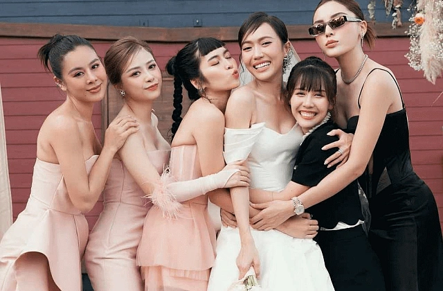Dress code là gì? Giải mã nguyên tắc chọn dress code cho buổi tiệc cưới