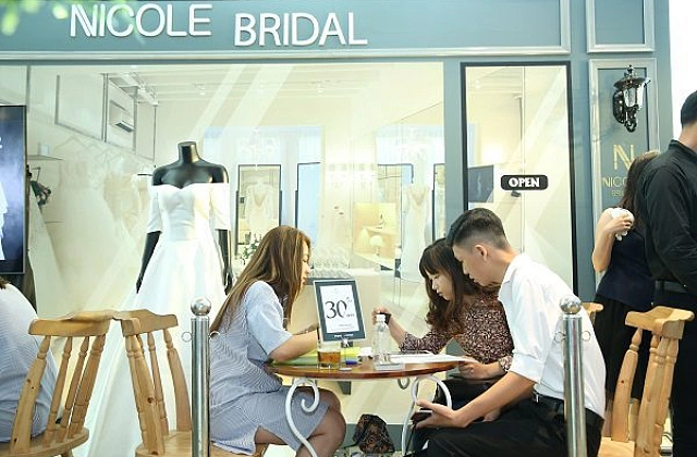 A custom-made wedding dress procedure at Nicole Bridal