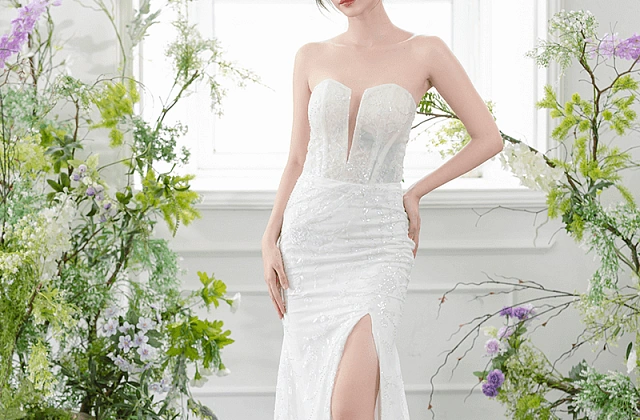 Váy cưới xẻ tà - Bí kíp giúp nàng hack dáng, sexy ngày trọng đại