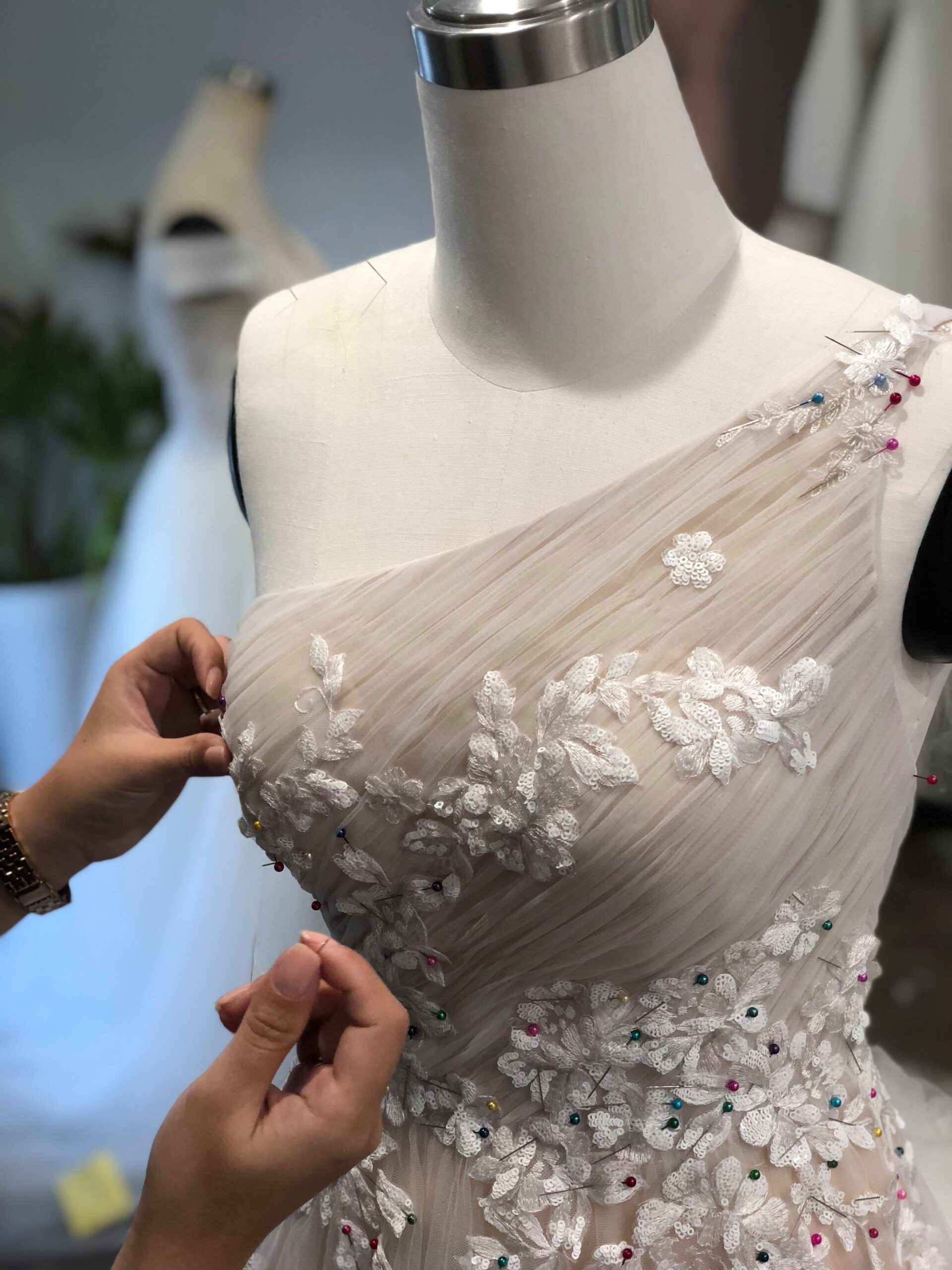 váy cưới thiết kế