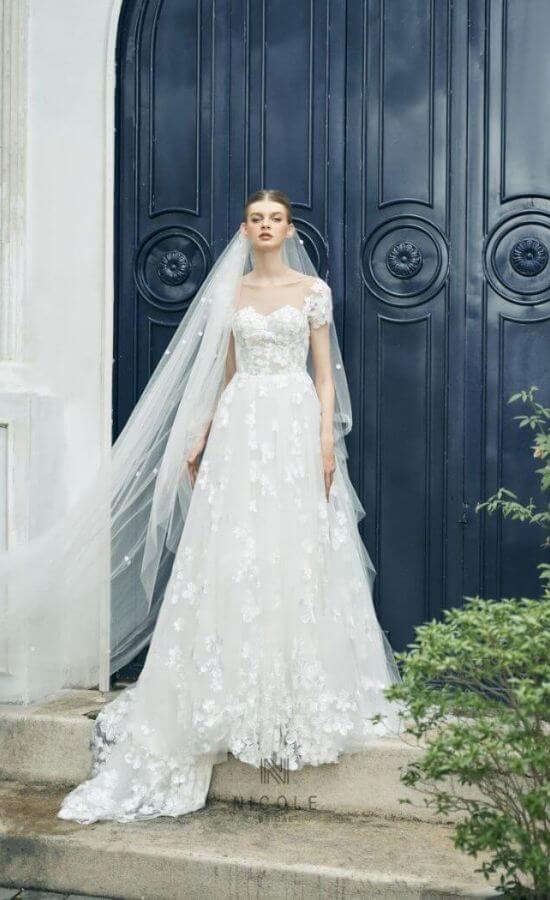 Akira's wedding dress