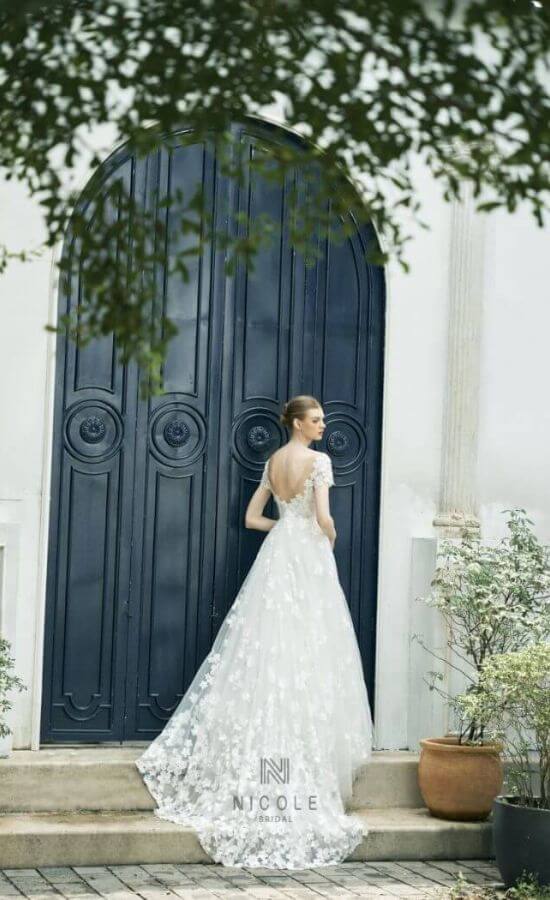 Akira's wedding dress