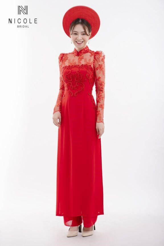 red vietnam wedding aodai