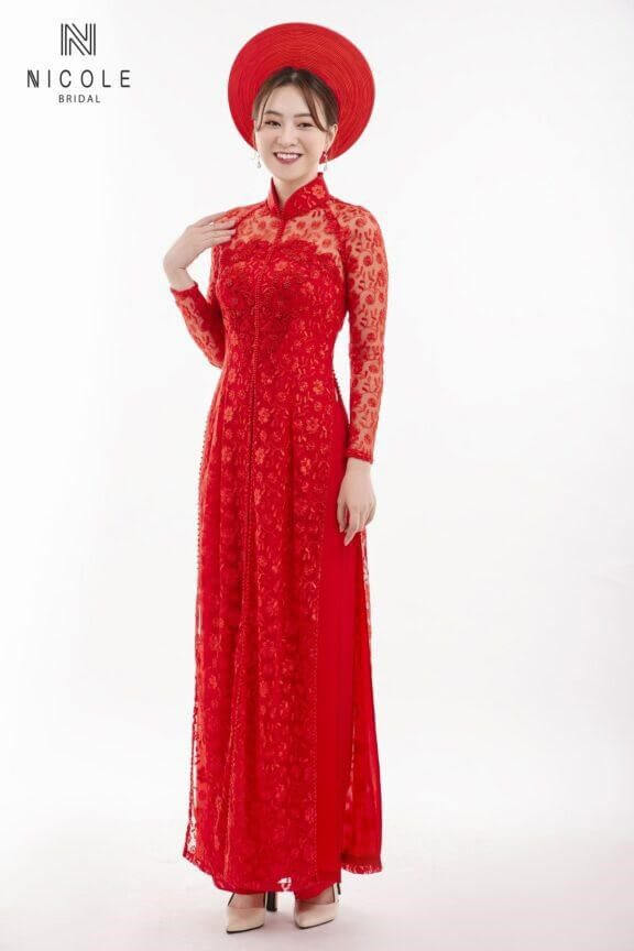 red lace vietnam wedding aodai