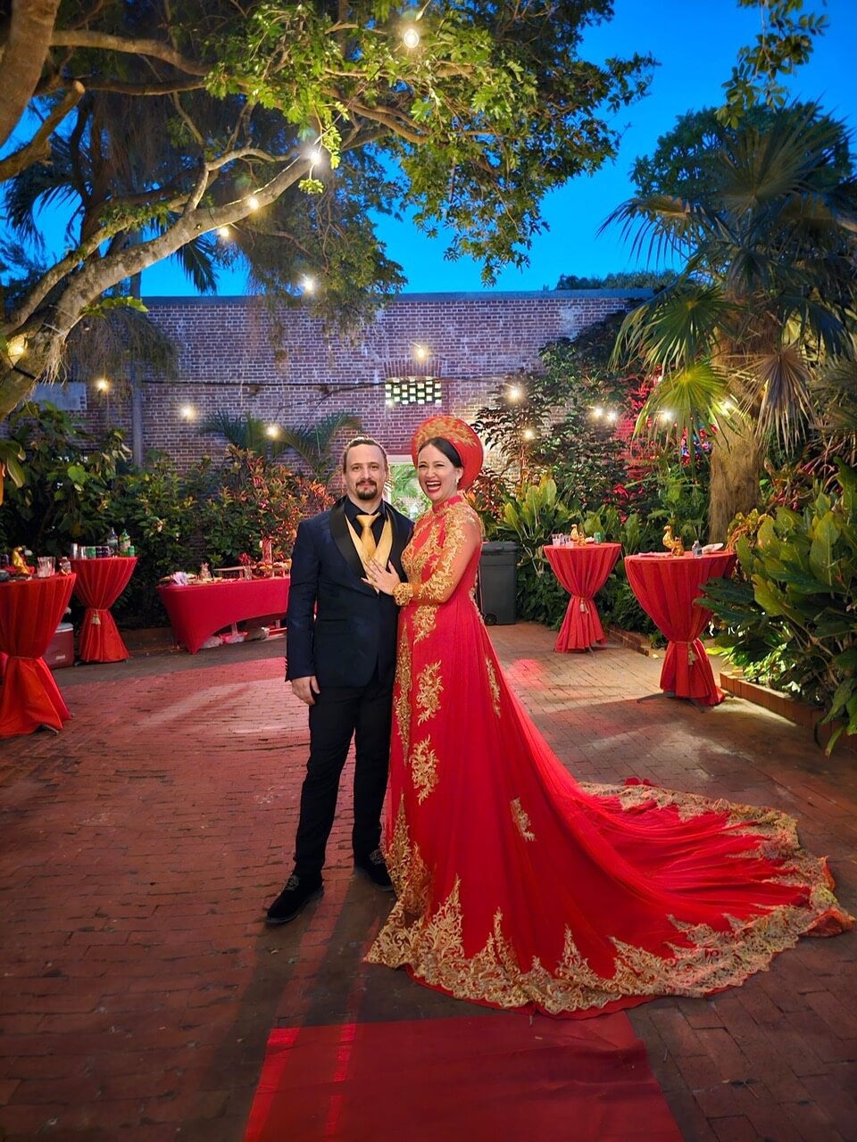 red vietnam wedding aodai 5