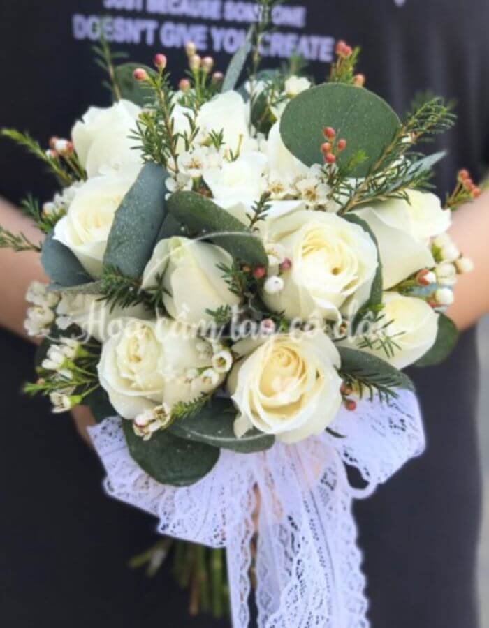 Bó hoa cưới xinh xắn