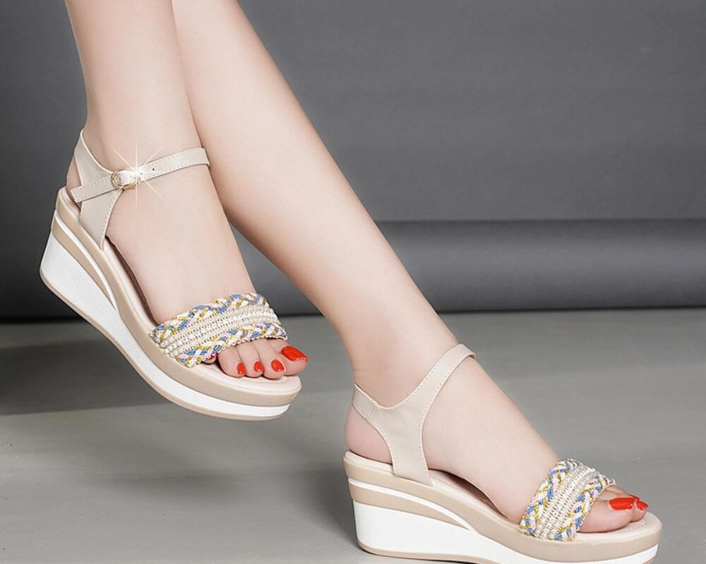 Giày sandals đế thô