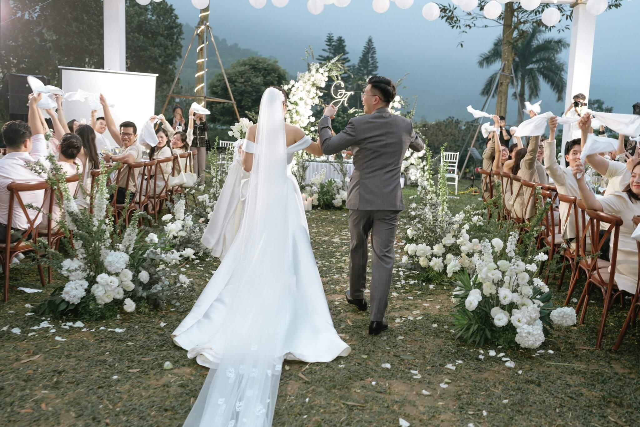 NICOLEBRIDES - HÀ AN 4