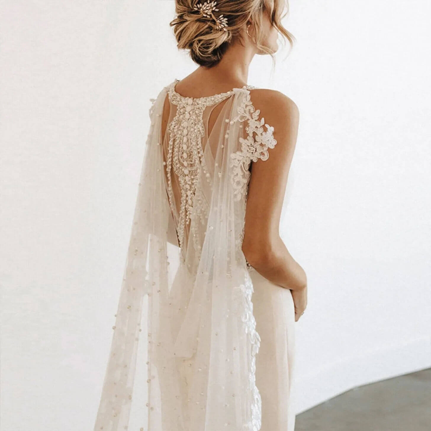 Nicole Bridal - Áo choàng cưới hình 7