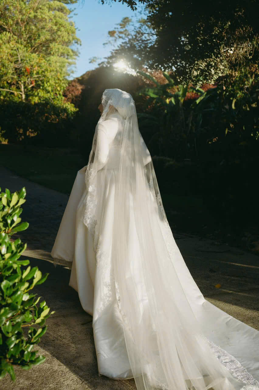 islamic bride dress Lace Sequined Muslim Wedding Dresses With Hijab – TANYA BRIDAL Can Custom Made Red Champagne Blue Gold Nude Wedding Dresses Neckline Plus Size Crystal Wedding Dress