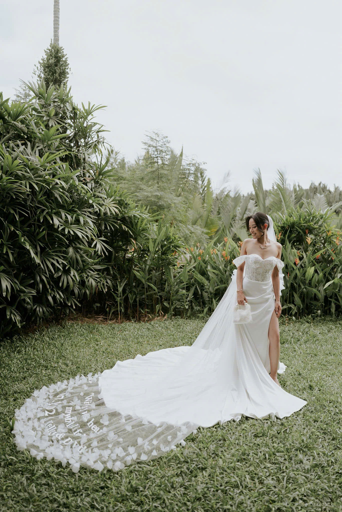 Nicole Bridal - Khăn voan cưới thêu tên riêng 2