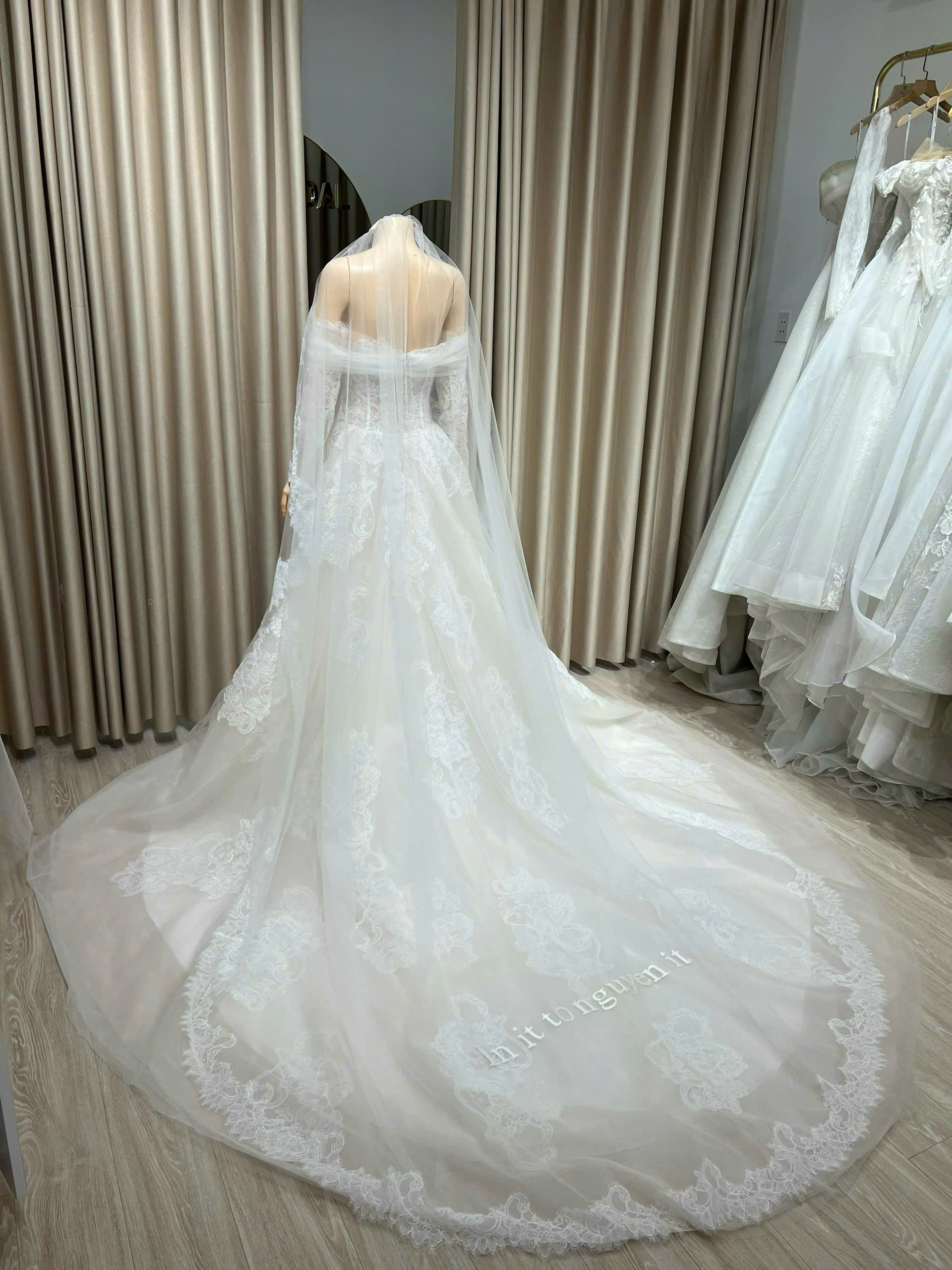 Nicole Bridal - Khăn voan cưới thêu tên riêng 3