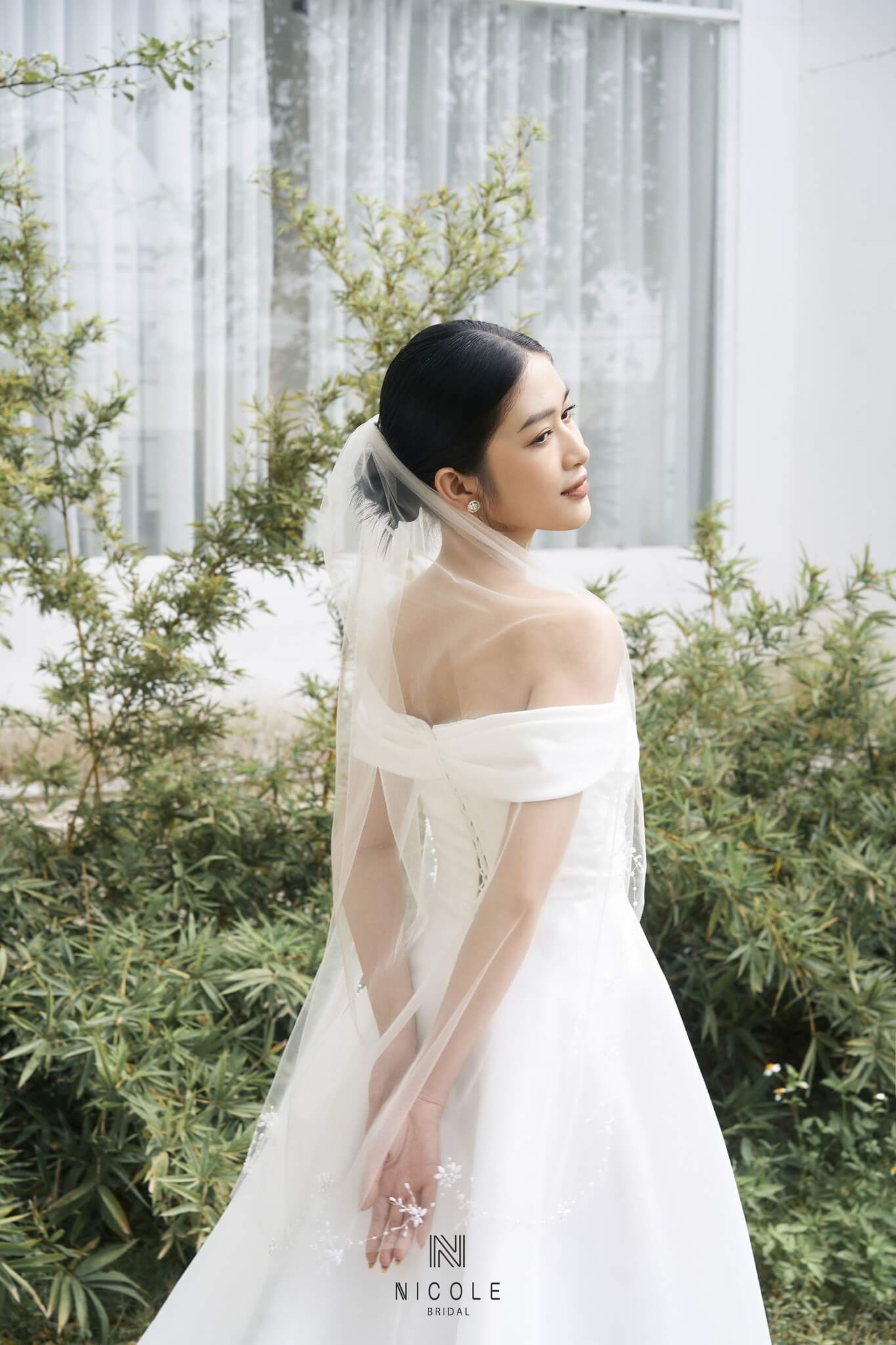 Nicole Bridal - Lúp cưới ngắn 5
