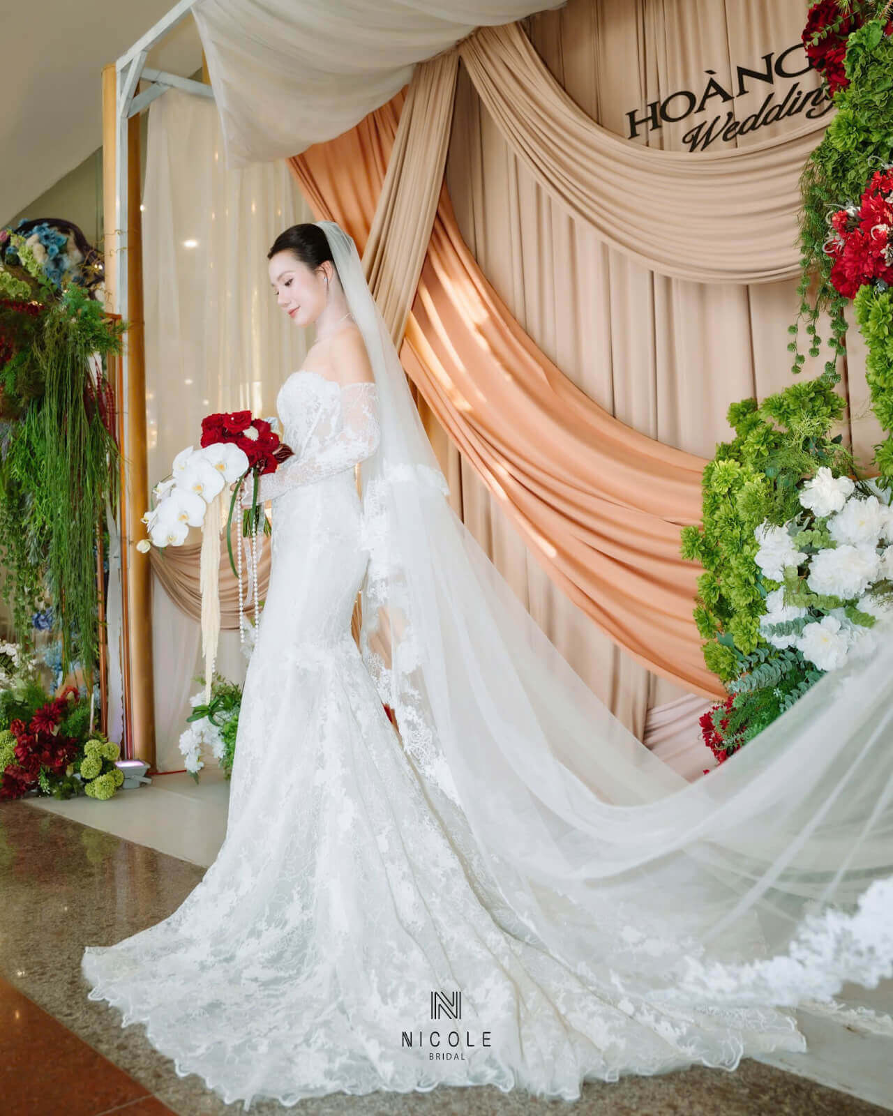Nicole Bridal - Nên chọn váy cưới trước hay lúp cưới trước hình 1