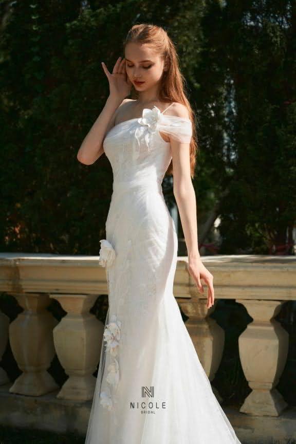 Nicole Bridal - Váy cưới cho cô dâu ngực lép hình 9