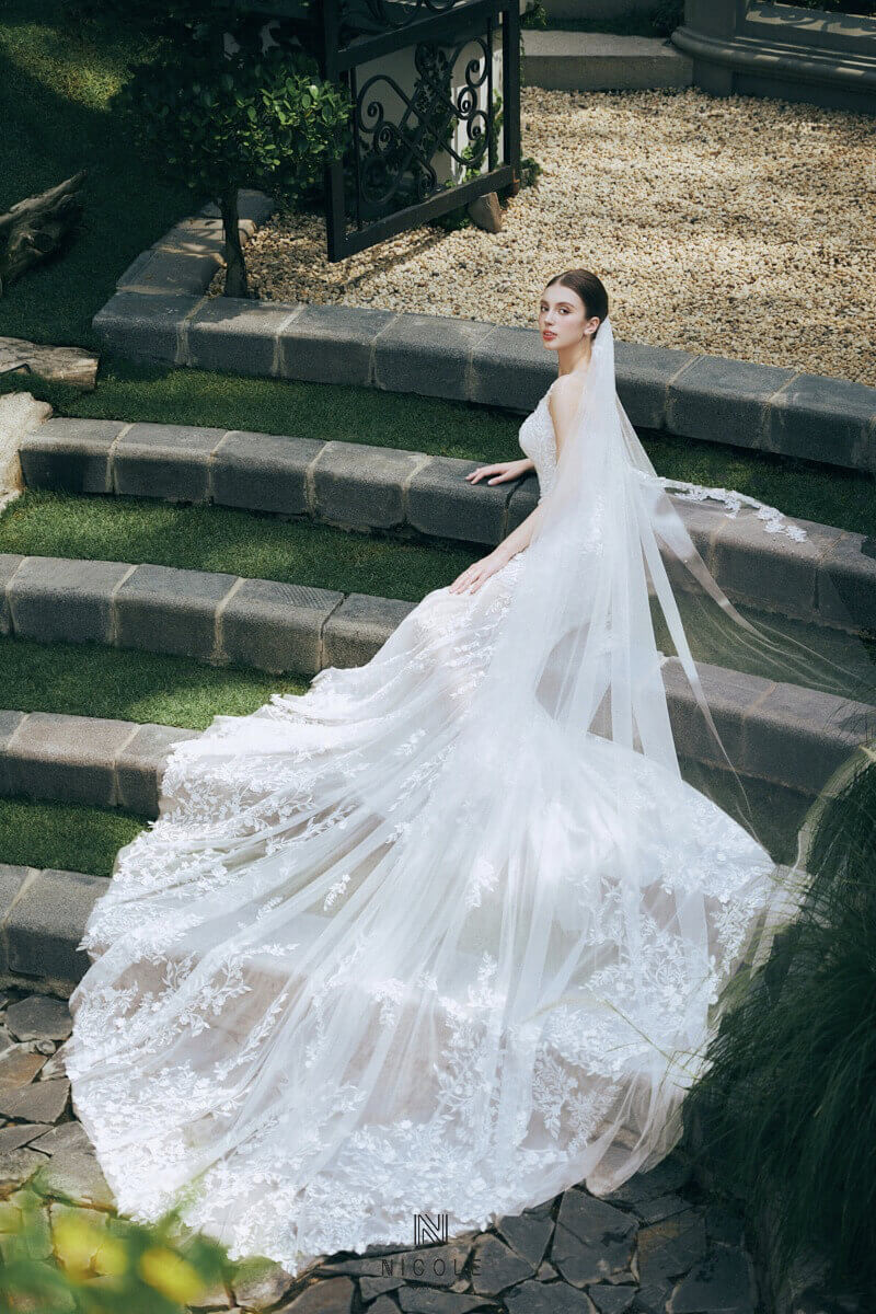 Nicole Bridal - Váy cưới đuôi cá hình 20
