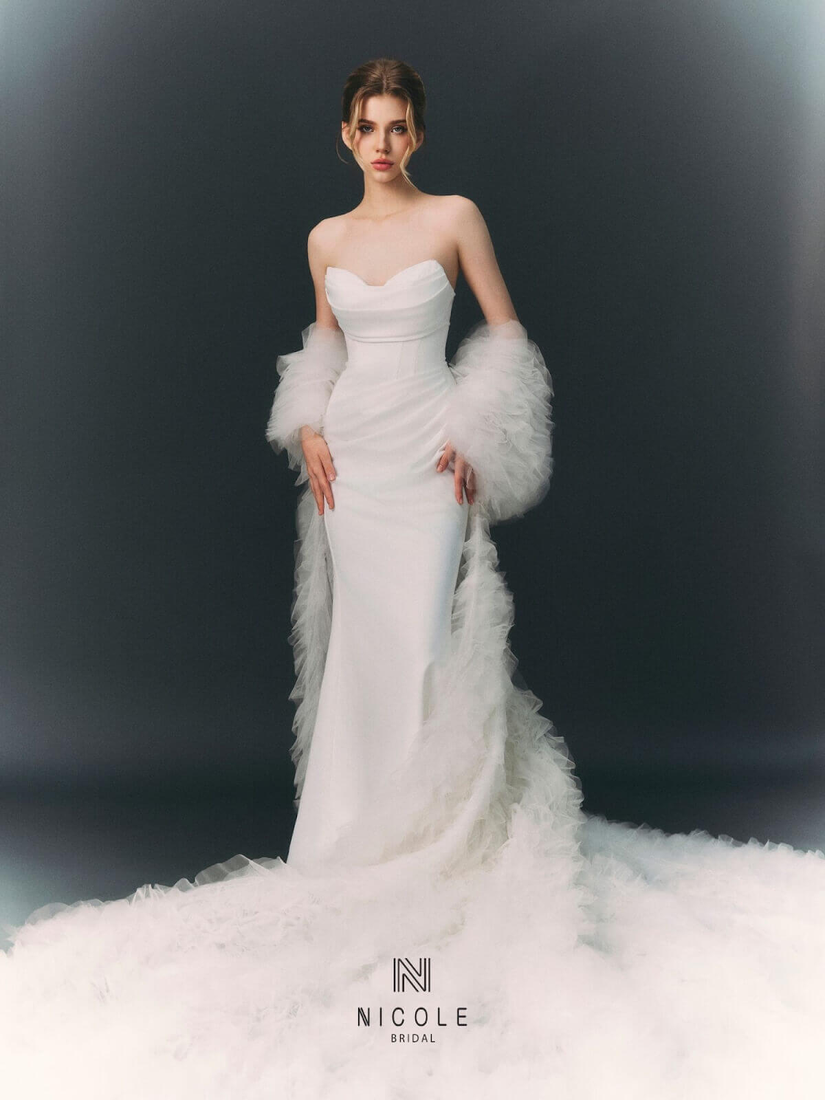 Nicole Bridal - Váy cưới trơn hình 14
