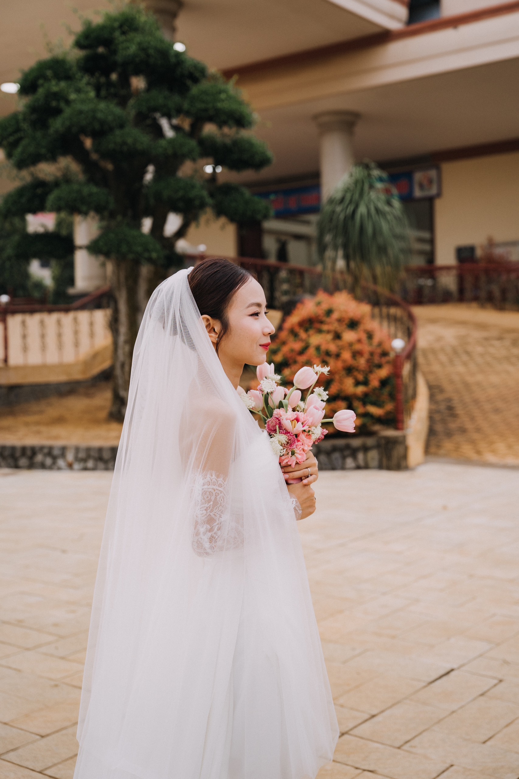 Nicolebrides - Minh Nguyên 6