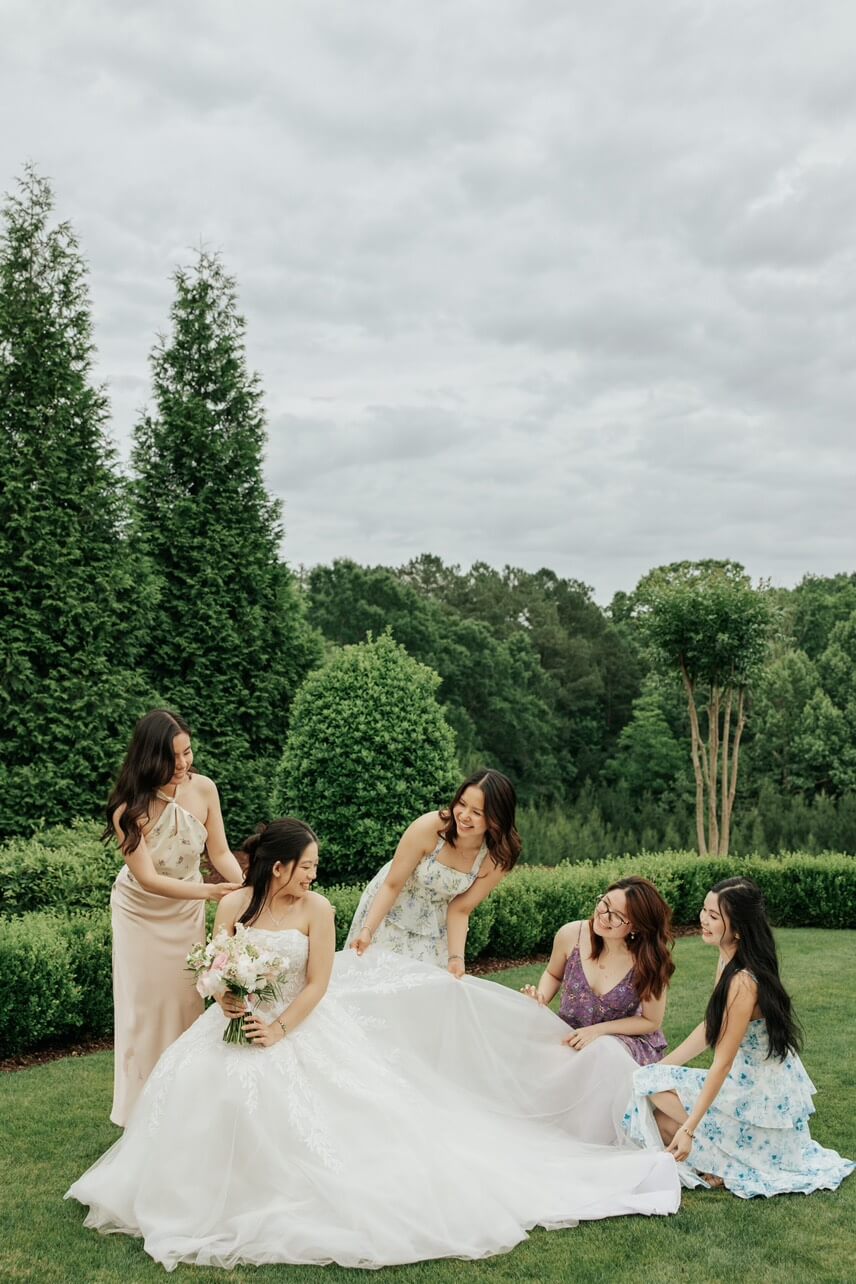 Nicolebrides - Nguyen Mẫn 14